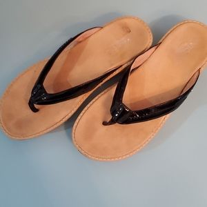 Vionic flip flops
